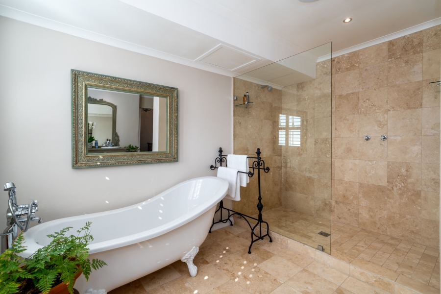 4 Bedroom Property for Sale in Kommetjie Western Cape